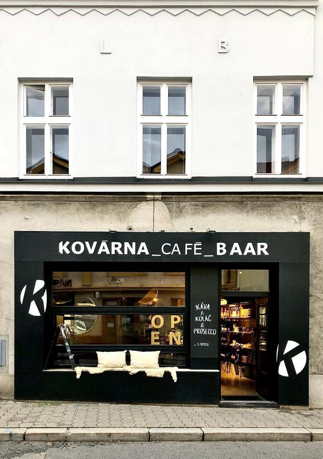 Апарт отель Boutique Rezidence Baar Нови-Йичин Экстерьер фото